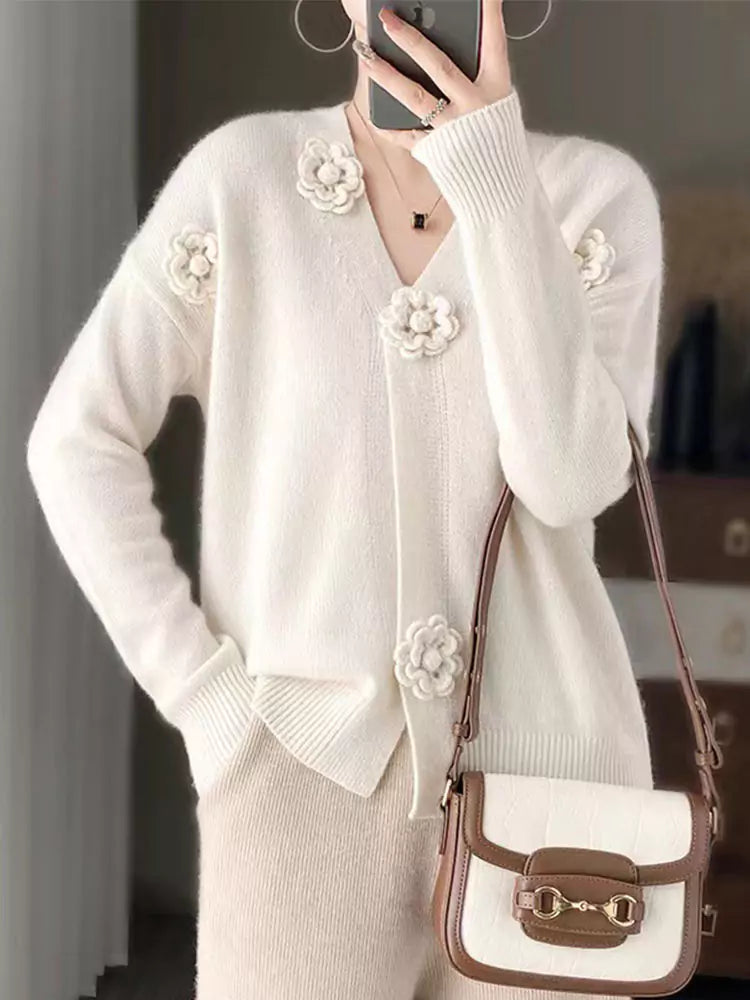 Romantischer V-Ausschnitt, 3D-Häkelstickerei, Strickcardigan für Damen