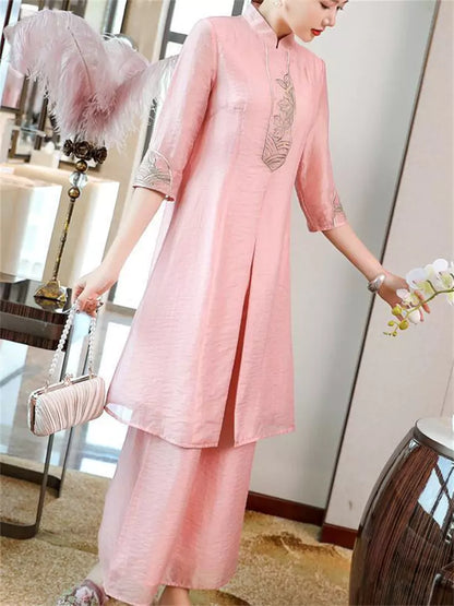 Conjunto de dos piezas de top largo con cuello alto bordado estilo chino vintage y pantalones anchos para mujer.