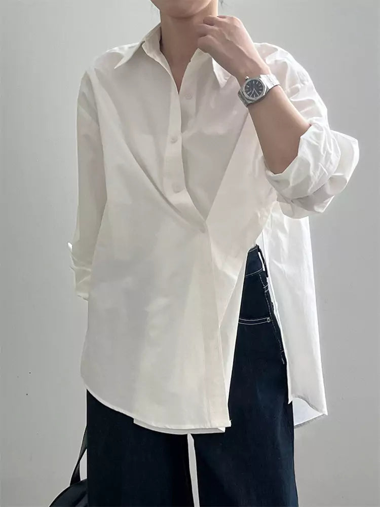 Leichtes, unregelmäßig geschnittenes, geknöpftes Midi-Hemd für Damen