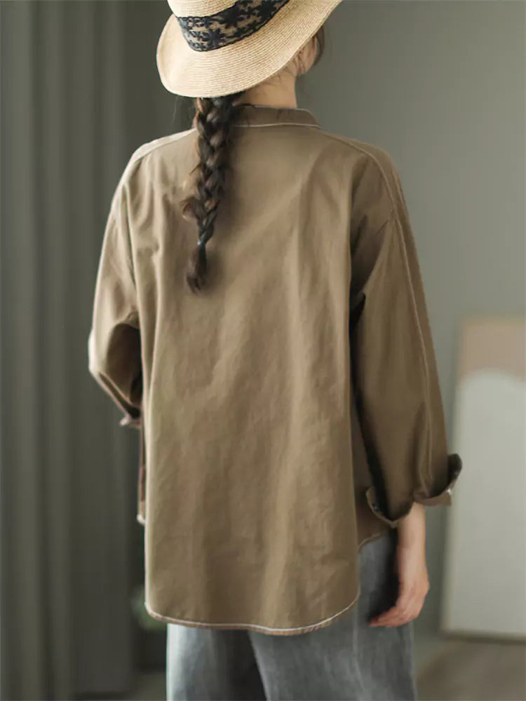 Vintage-grünes, langärmeliges, locker sitzendes Baumwollhemd mit Kontrastnähten und kontrastierenden Ziernähten für Damen
