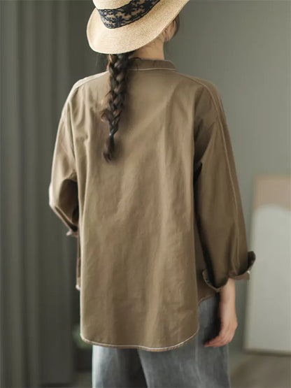 Vintage-grünes, langärmeliges, locker sitzendes Baumwollhemd mit Kontrastnähten und kontrastierenden Ziernähten für Damen