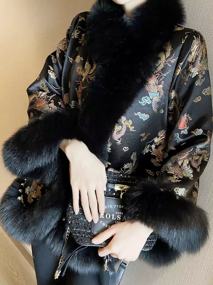Chinesischer bestickter Cape-Mantel aus Kunstpelz für Damen