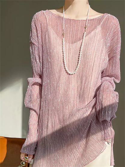 Locker geschnittene, halbtransparente Damenbluse zum Drunterziehen