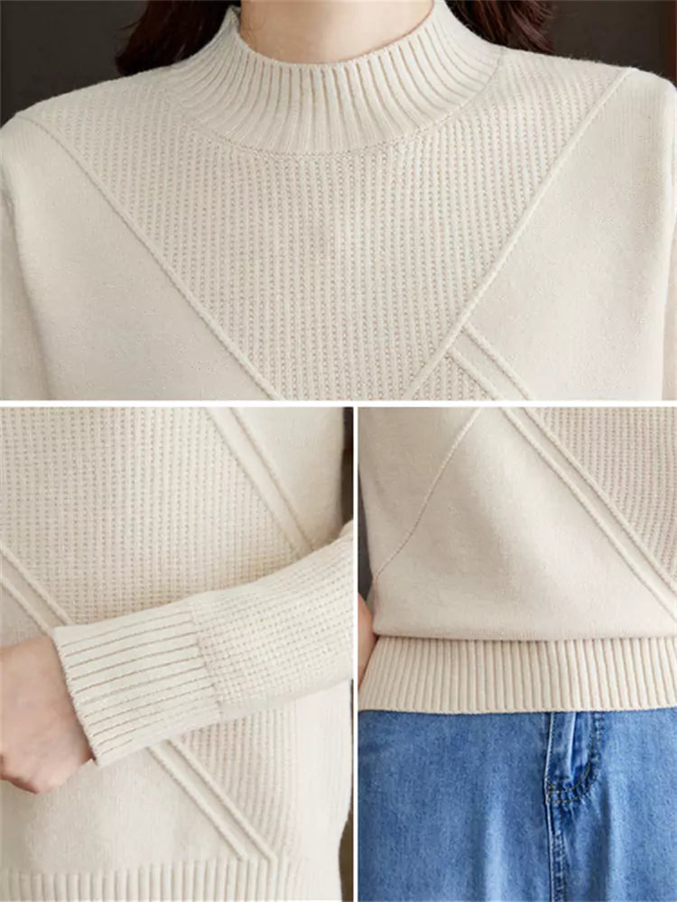 Suéter corto beige de cuello alto para mujer
