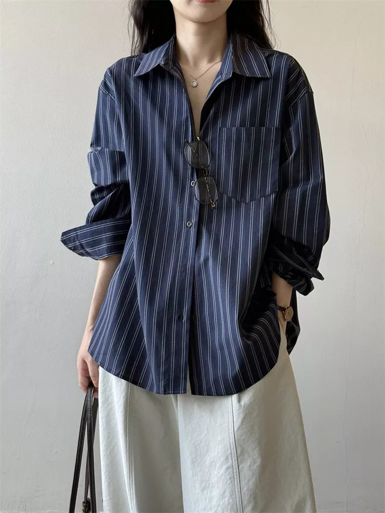 Camisa larga oversize de rayas azul marino para mujer