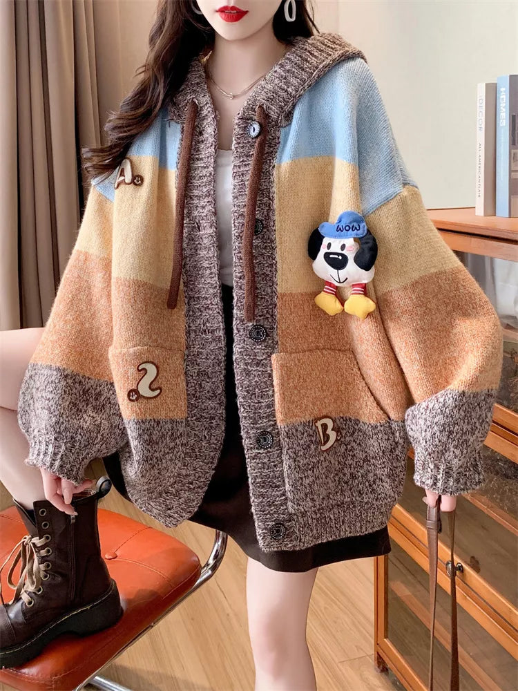 Cárdigan con capucha y bloques de color para mujer con un adorable perro de peluche - Abrigo de punto extragrande kawaii