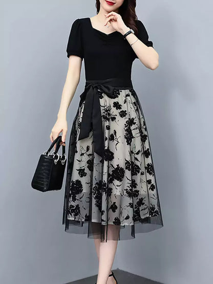 Sommerkleid im französischen Stil mit Blumenmuster, Taillengürtel und Tüll, Midi-Länge