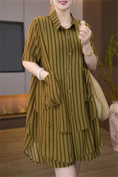 Elegante conjunto de dos piezas para mujer: top holgado con estampado de rayas y pantalones cortos