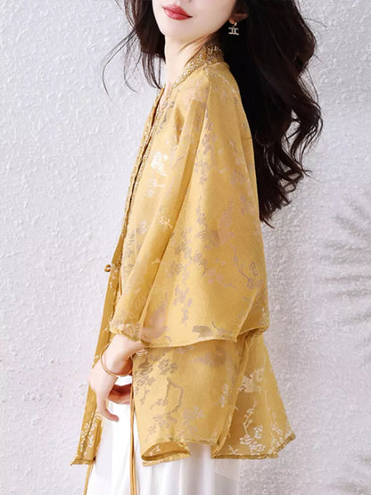 Chinesische Damenjacke mit Fledermausärmeln und Perlenbesatz