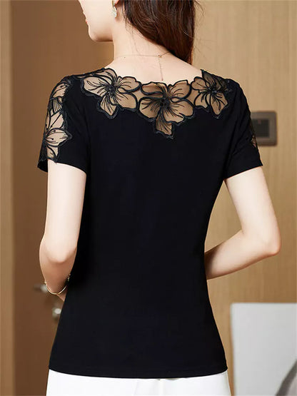 Funkelndes, elegantes Kurzarmtop mit Strasssteinen und Lochmuster für Damen