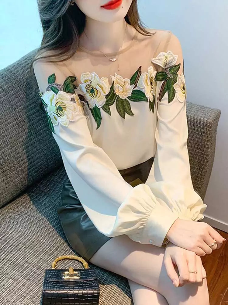 Blusa francesa de malla con bordado floral y patchwork para mujer