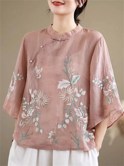 Vintage-Leinenbluse mit Stehkragen, asymmetrischer Knopfleiste und Stickerei für Damen