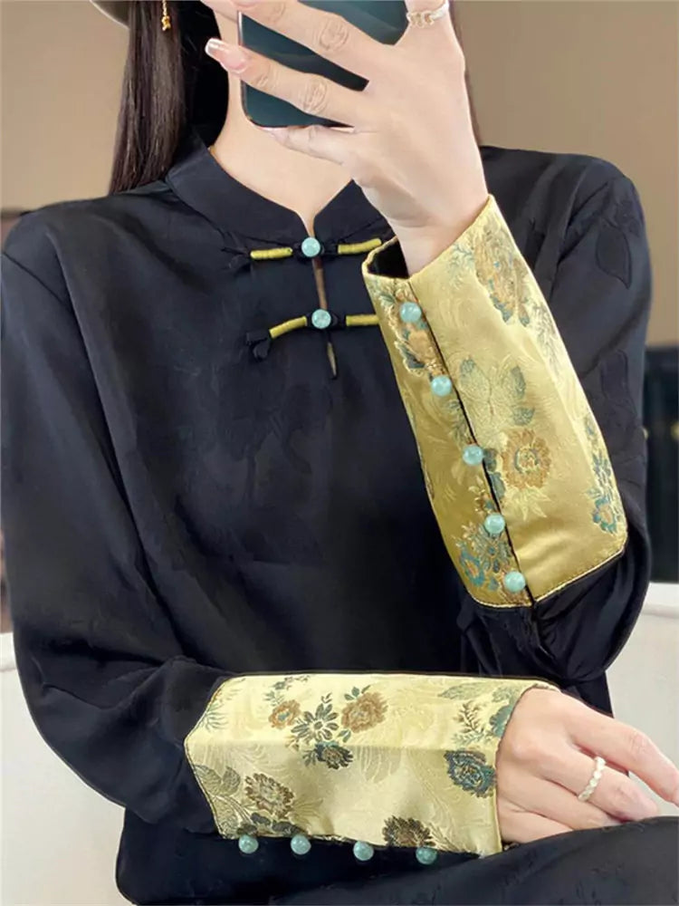 Neue, champagnerfarbene Bluse im chinesischen Stil mit Stehkragen und Stickerei für Damen – Kontrastbesatz und Froschknopf-Design