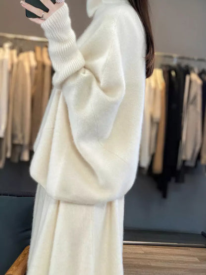 Suéter morado grueso de cuello alto con alas de murciélago de lana para mujer, estilo holgado y acogedor.