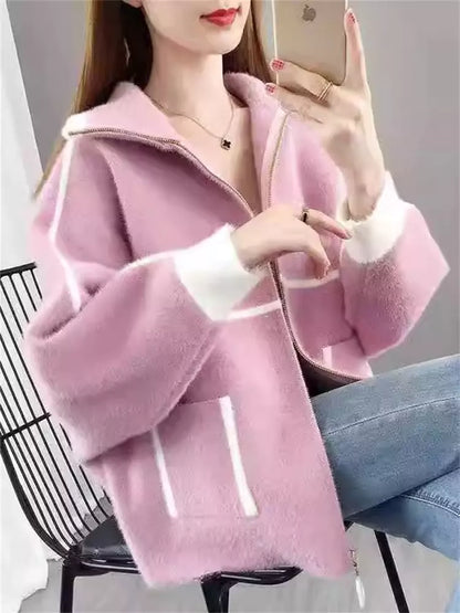 Damen-Fleecejacke aus dickem, farblich abgesetztem Kunstpelz in lockerer Passform für die Freizeit