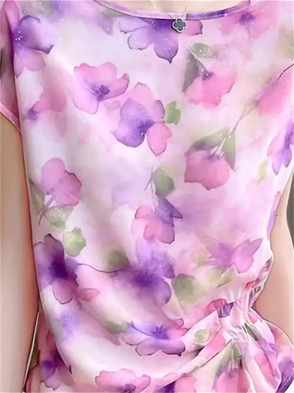 Elegante, rosafarbene Sommerbluse mit chinesischem Tuschemalerei-Print und kurzen Ärmeln