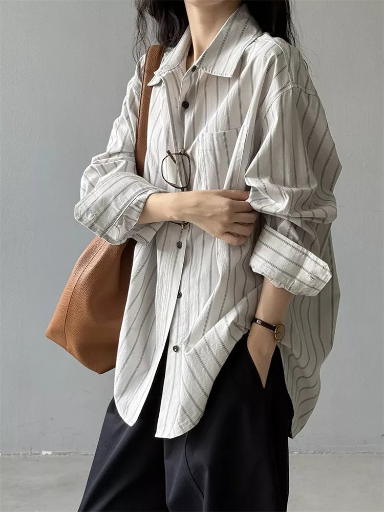 Marineblau gestreiftes Oversize-Langarmhemd für Damen