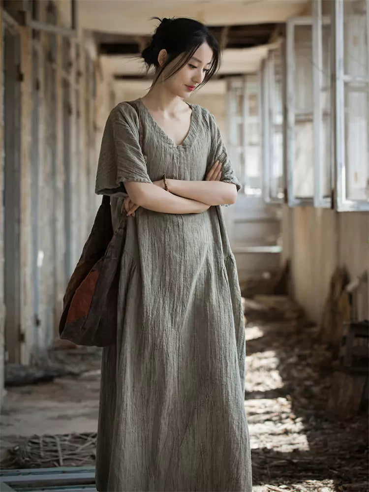 Neues handgefärbtes Maxikleid aus Ramie im chinesischen Stil mit V-Ausschnitt für Damen