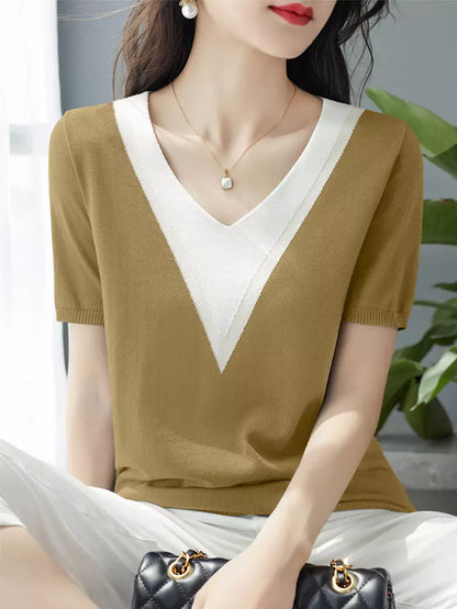 Sommerliches, farblich abgesetztes Stricktop mit V-Ausschnitt und kurzen Ärmeln