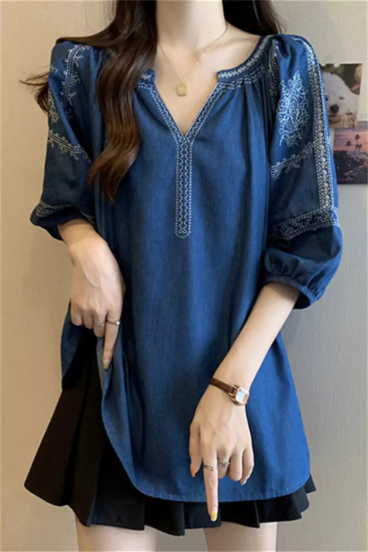 Camisa vaquera de manga corta con cuello en V y bordado estilo bohemio de talla grande para mujer