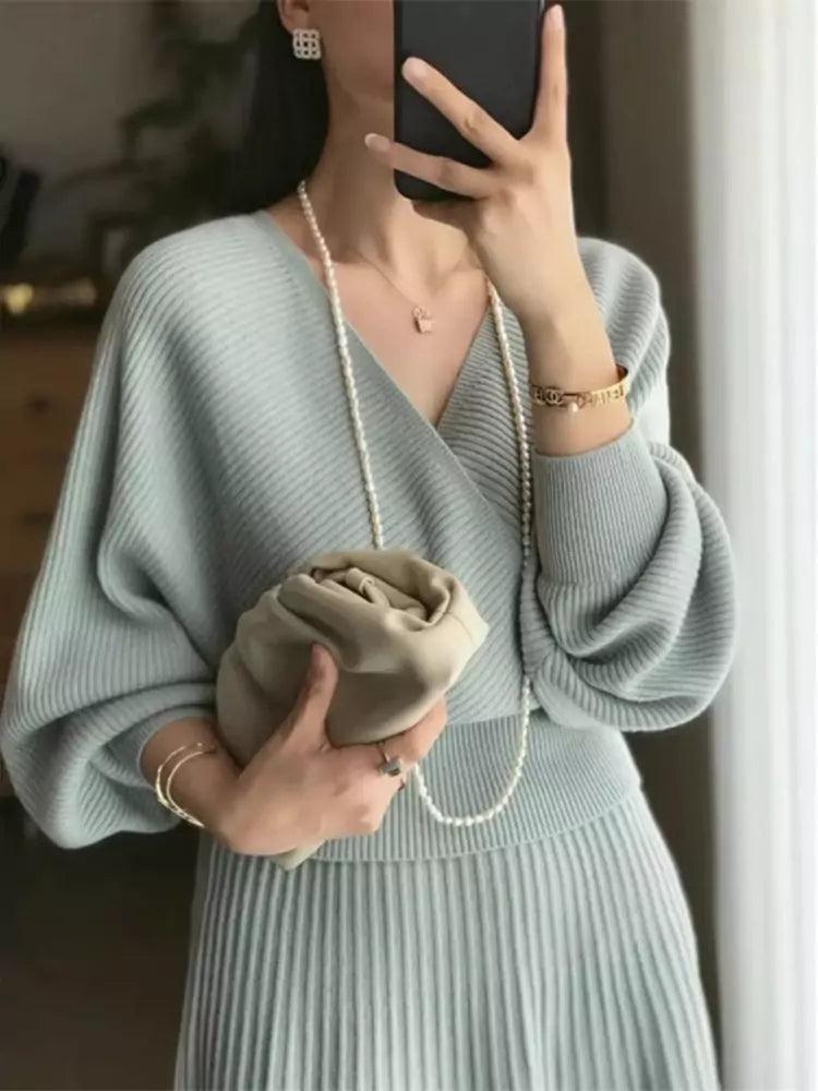 Elegante conjunto de dos piezas de suéter y falda de punto para mujer