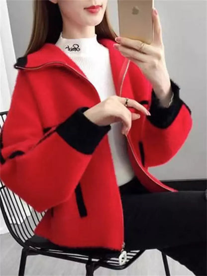 Damen-Fleecejacke aus dickem, farblich abgesetztem Kunstpelz in lockerer Passform für die Freizeit