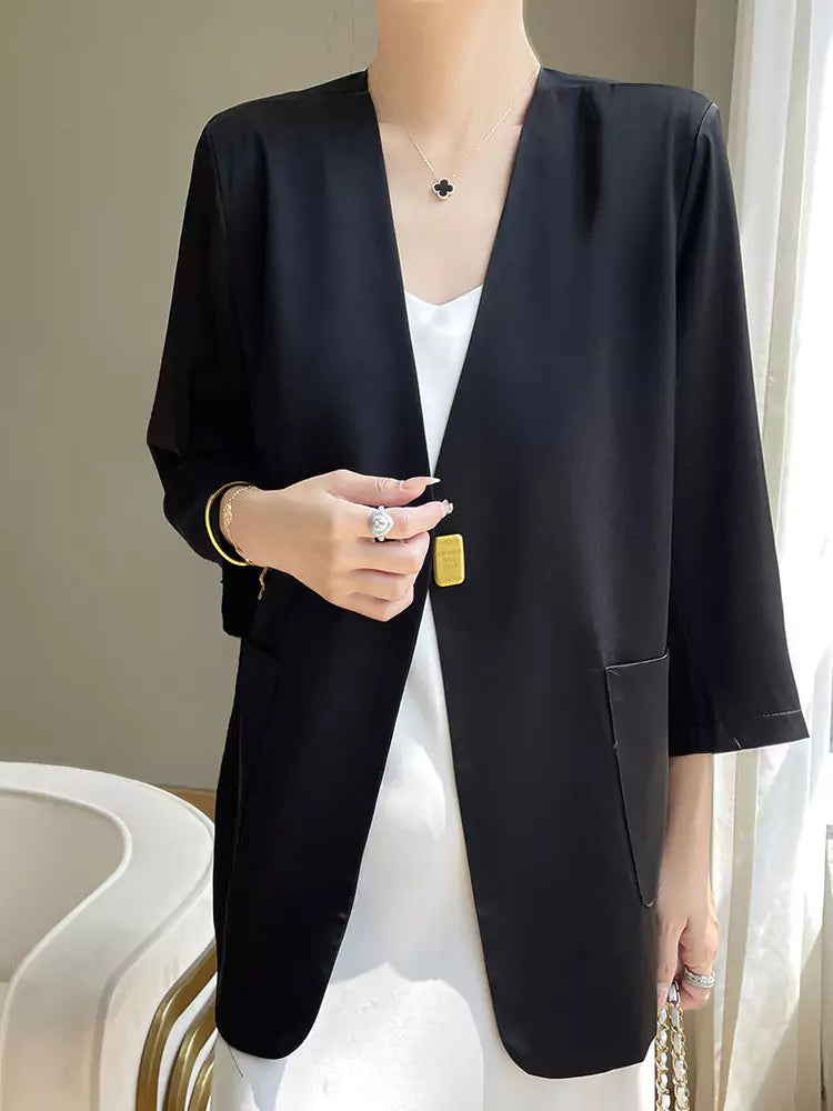 Schwarzer Damen-Satinblazer mit V-Ausschnitt – Figurformende Jacke mit 3/4-Ärmeln