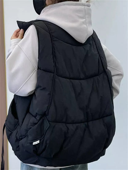 Locker geschnittene, wattierte Weste für Damen in Übergrößen