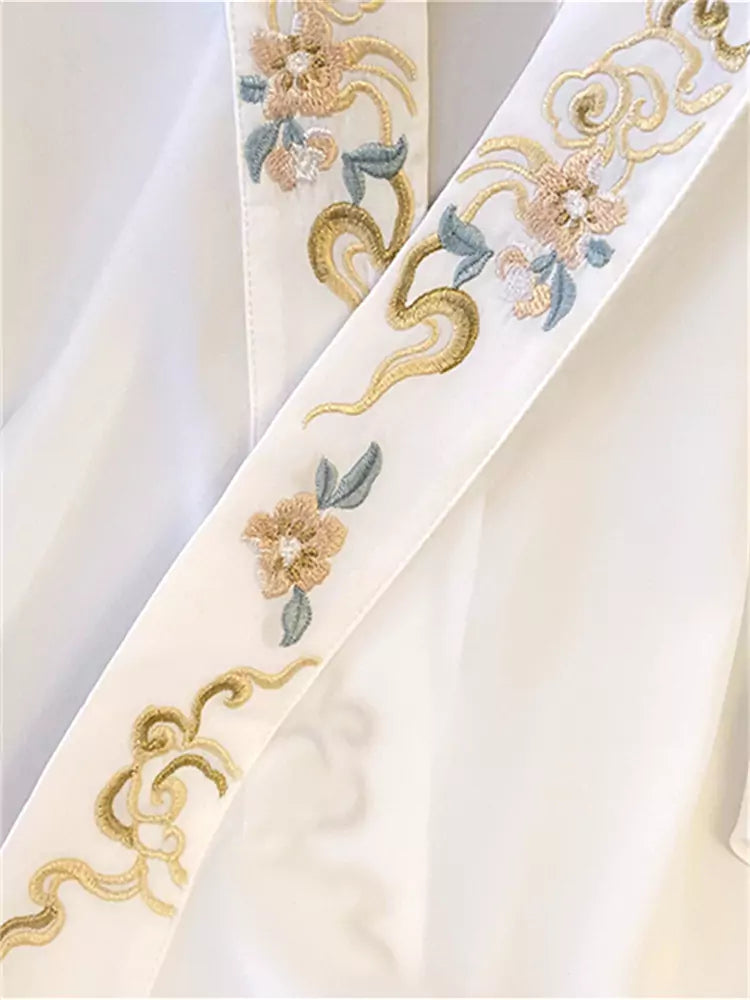 Vintage Crossover Collar Short Sleeve Embroidered Chinese Hanfu Blouse for Women