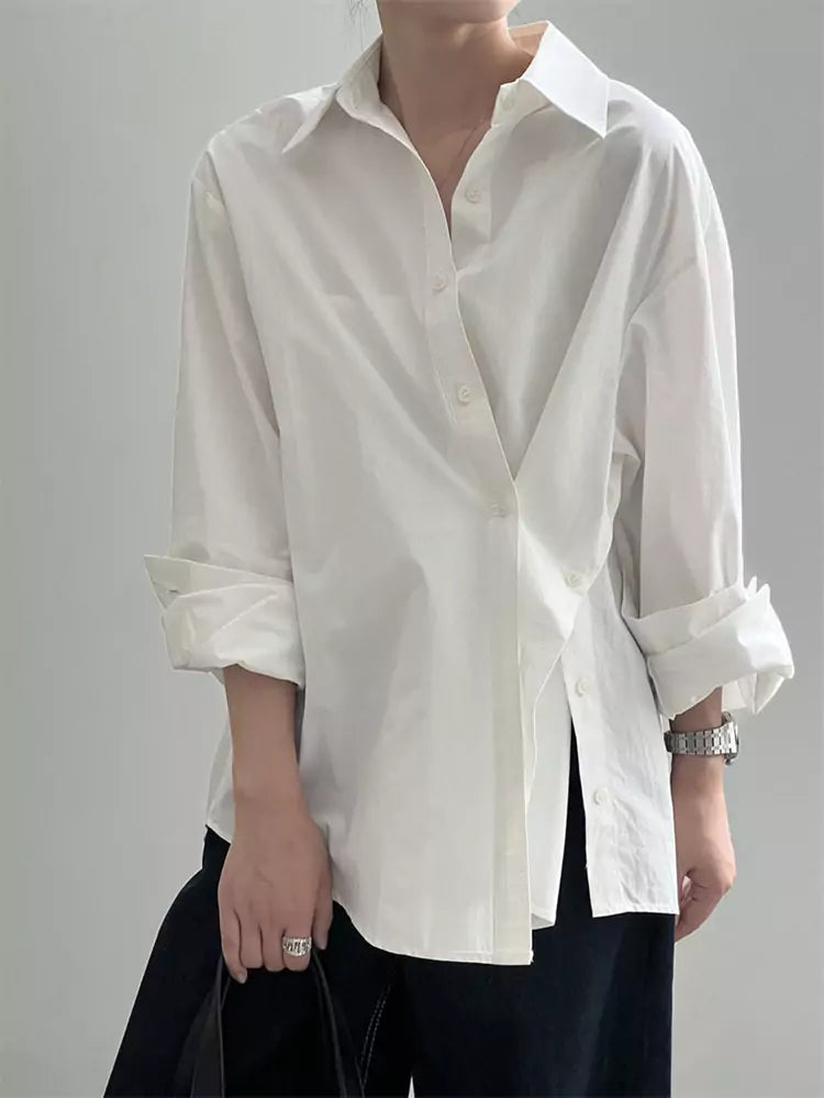 Leichtes, unregelmäßig geschnittenes, geknöpftes Midi-Hemd für Damen