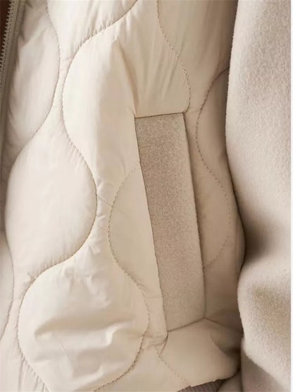 Khakifarbene Steppjacke mit Reißverschluss und Kapuze für Damen 