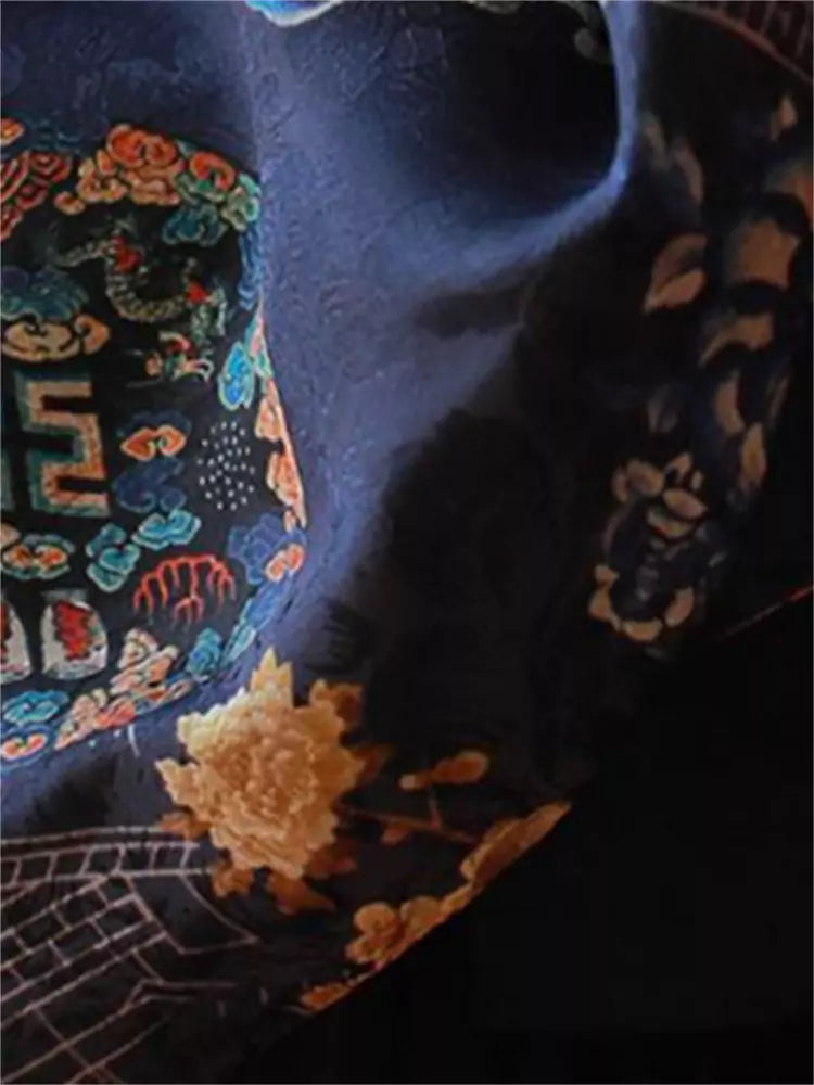 Kurze Vintage-Jacke im chinesischen Stil mit fließenden Ärmeln