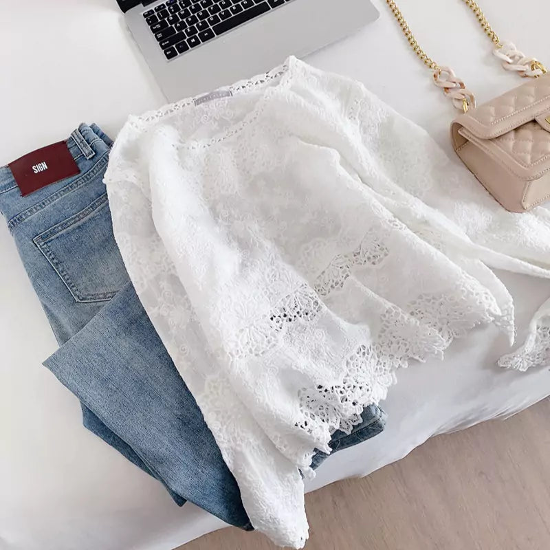 Jacquard-besticktes, weißes Baumwollspitzen-Pullover-Top mit Lochstickerei für Damen