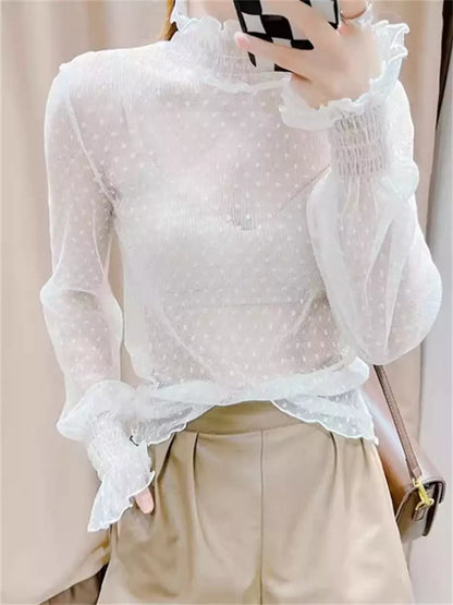 Sexy, transparentes Mesh-Top mit hohem Kragen und Spitzenbesatz