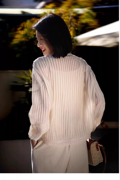 Locker geschnittene, bestickte Bluse im französischen Stil für Damen