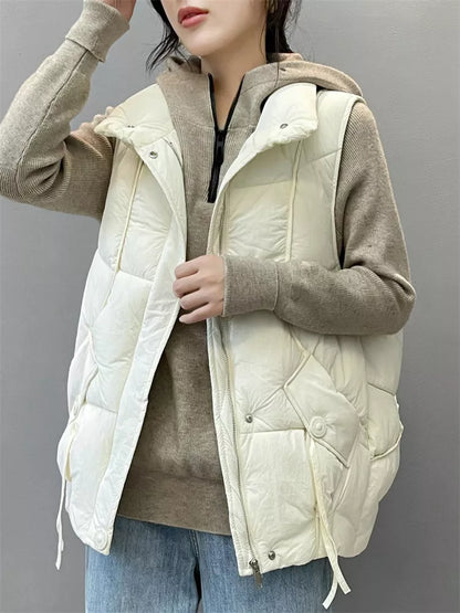 Locker geschnittene, wattierte Weste für Damen in Übergrößen