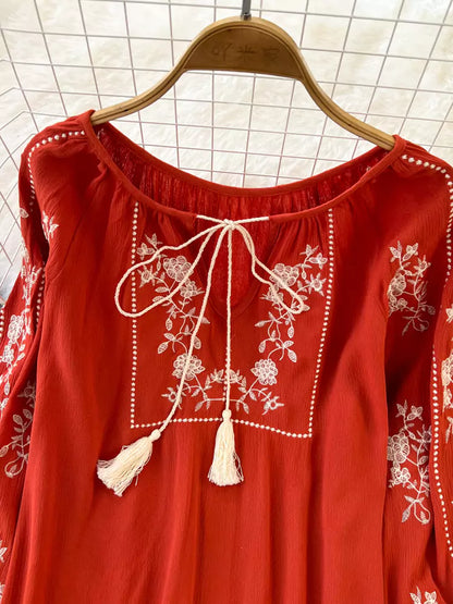 Vintage rote Babydoll-Bluse im Boho-Stil mit Stickerei und langen Ärmeln für Damen