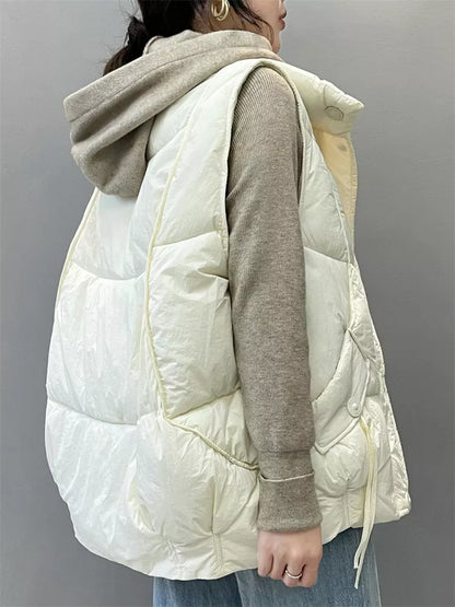 Locker geschnittene, wattierte Weste für Damen in Übergrößen