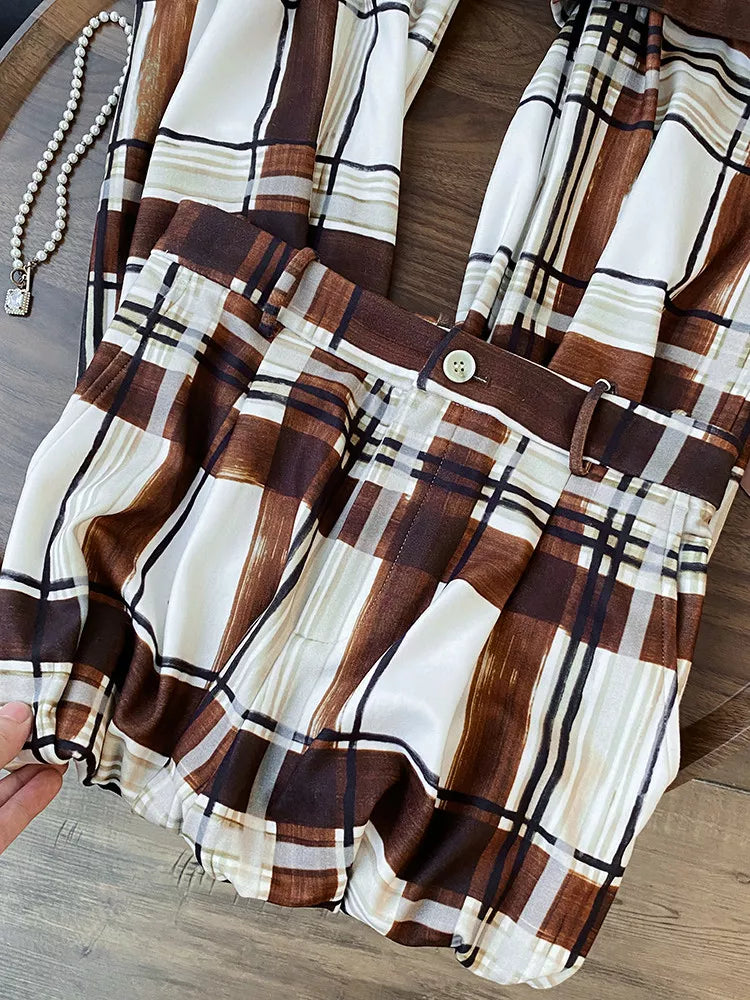 Women's French Vintage Brown Plaid Wide Leg Pants High Waist Thick Straight Trousers