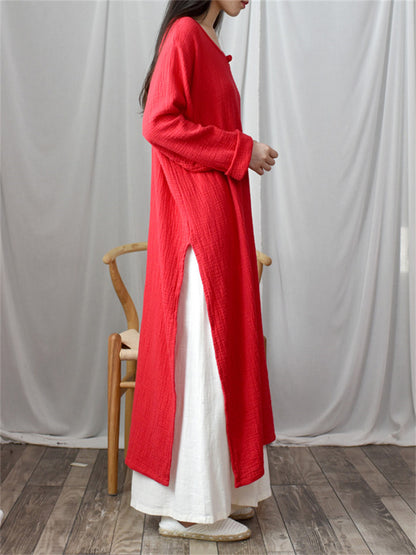 Gelbes Maxikleid im Vintage-Zen-Stil aus Baumwoll-Leinen für Damen mit Seitenschlitz, gekreuztem Kragen und Froschknöpfen