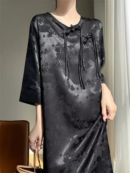 Elegant Black Round Neck Midi Dress with Oriental Jacquard and Wide Sleeves