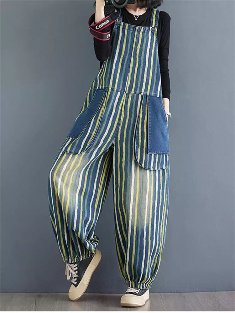 Mono vaquero vintage a rayas de talla grande: corte holgado y estilo informal adelgazante.
