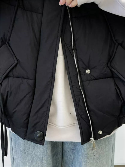 Locker geschnittene, wattierte Weste für Damen in Übergrößen