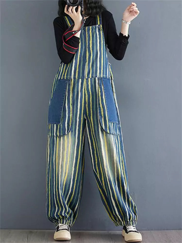 Mono vaquero vintage a rayas de talla grande: corte holgado y estilo informal adelgazante.