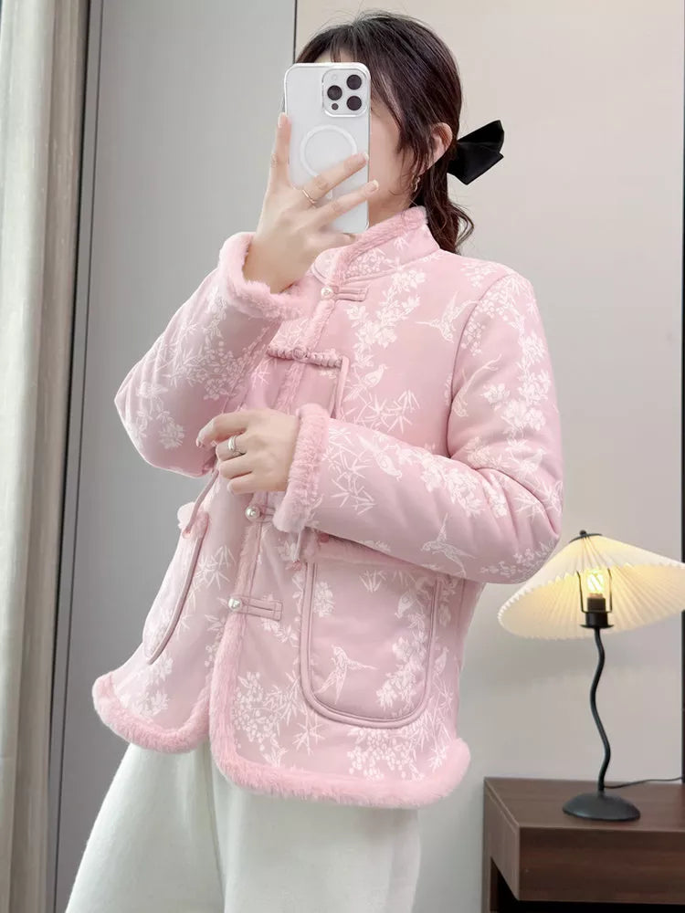 Grüne, wattierte Steppjacke im chinesischen Stil mit Stehkragen und Blumenmuster für Damen