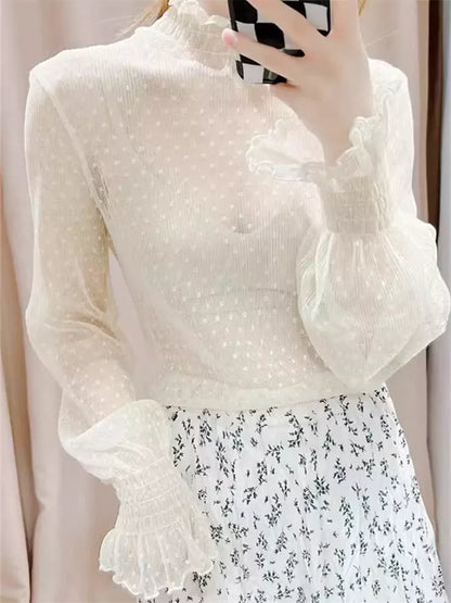 Sexy, transparentes Mesh-Top mit hohem Kragen und Spitzenbesatz