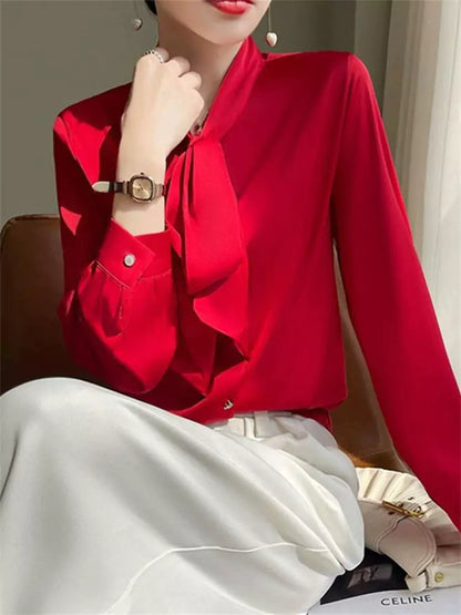 Schwarze Satinbluse mit Schleife für Damen – Sommerbluse aus Acetat mit elegantem Schaldetail