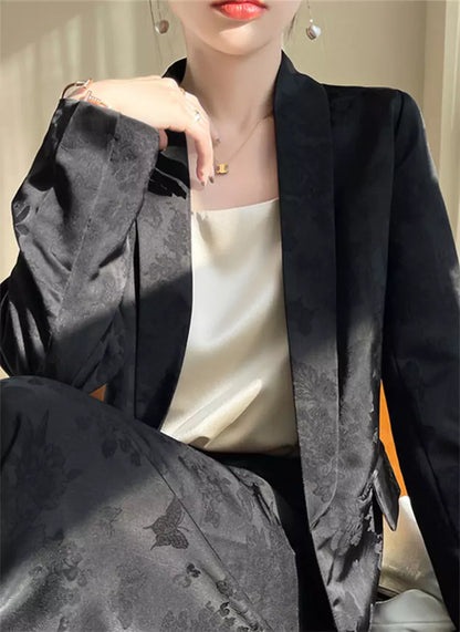 Elegant Chic White Jacquard Blazer with Slimming Effect and Oriental Flair