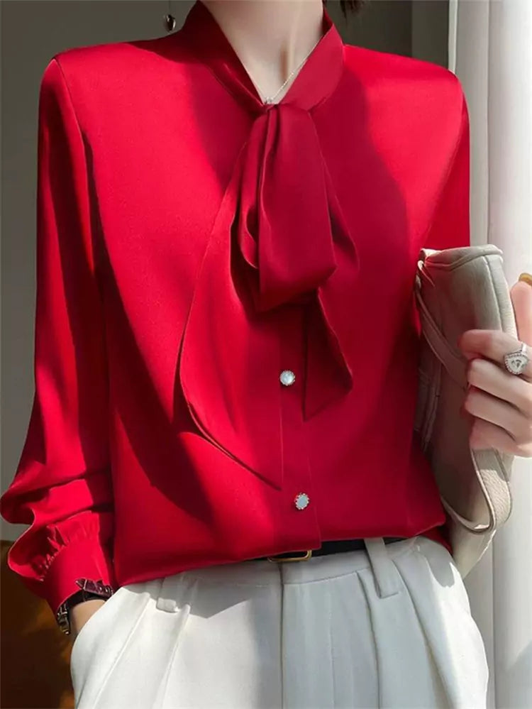 Gelbe Satinbluse mit Schleife für Damen – Sommerbluse aus Acetat mit elegantem Schaldetail