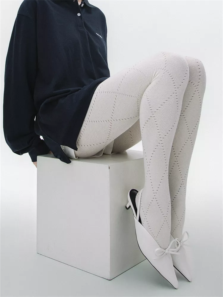 Herbst/Winter Rote Diamant-Hohlkammer-Baumwollmischung Warme Slim Strumpfhose für Damen